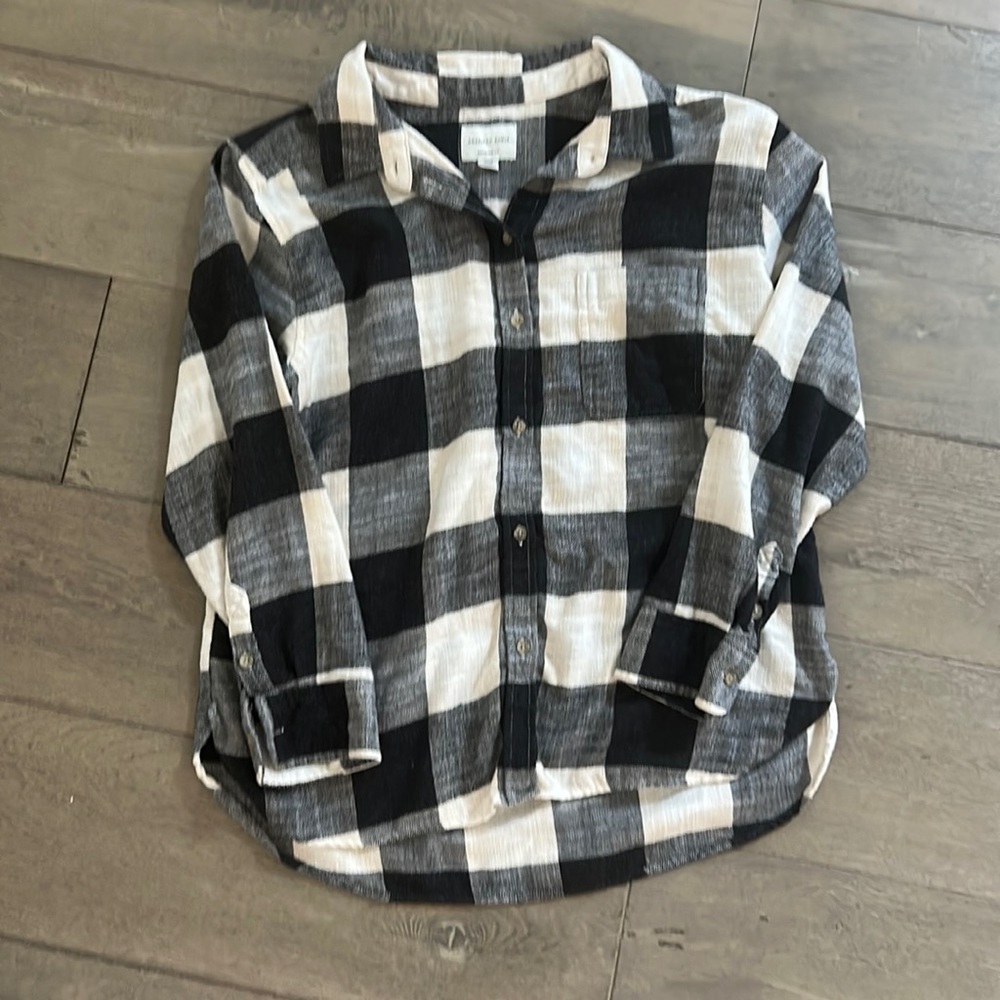 American Eagle Plaid Button Down